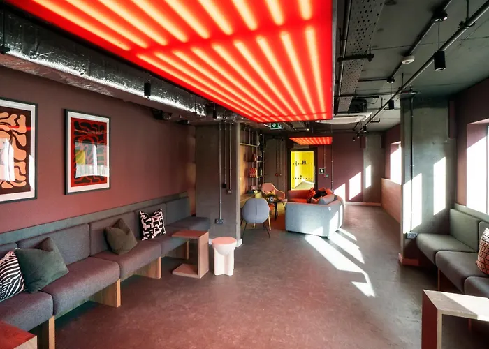 The Artisan - Centre *